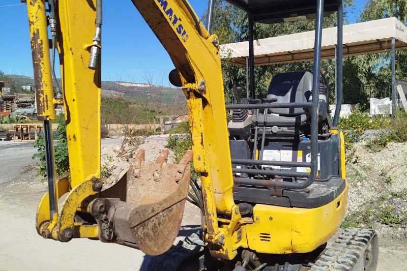 OmecoHub - Immagine KOMATSU PC16R-3HS